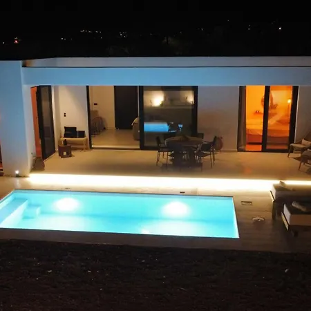 Kudos Luxury Corinth