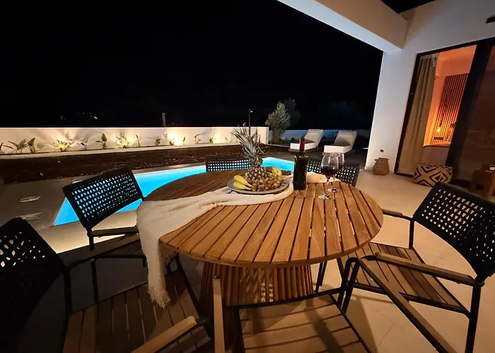 Kudos Luxury Corinth